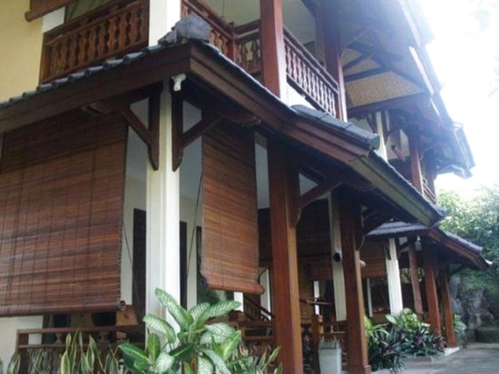 龙目岛巴图波龙小屋(Batu Bolong Cottages Lombok)