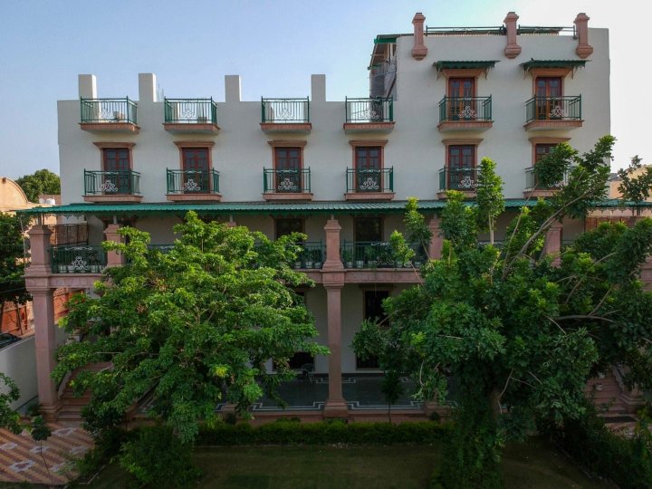 哈努旺尼瓦斯酒店(Hanuwant Niwas Jodhpur)