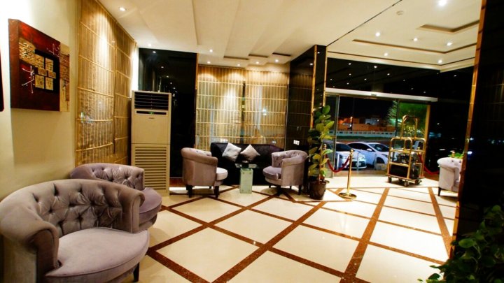 拿瓦拉套房酒店(Nawarah for Hotel Suites)