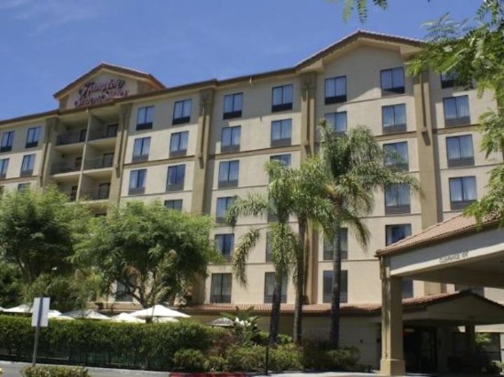 安那翰加登格罗夫希尔顿欢朋套房酒店(Hampton Inn & Suites Anaheim Garden Grove)