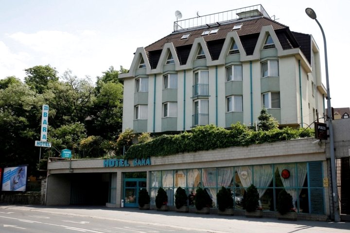 布达佩斯巴拉酒店(Hotel Bara Budapest)