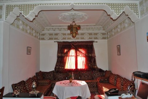 米德勒特里亚德别墅酒店(Riad Villa Midelt)