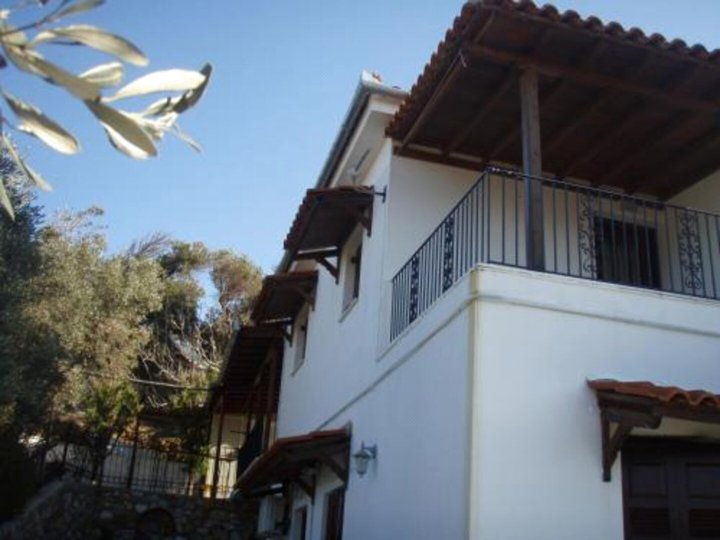 埃克斯莫斯别墅酒店(Xanemos Villa)