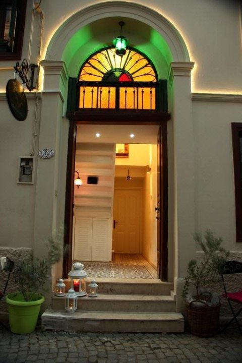 Pera Ayvalık Guest House