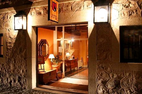 德拉维拉酒店(El Hotel de La Villa)