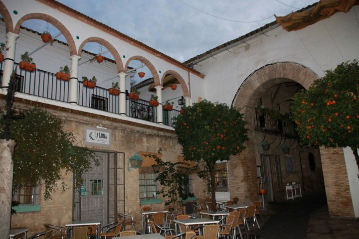 普尔塔德拉卢纳旅馆(Puerta de la Luna)