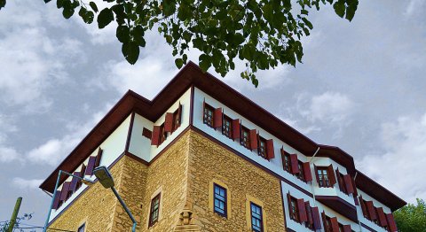 雷拉哈尼姆克纳吉酒店(Leyla hanım konağı)