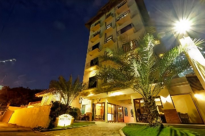 阿尔巴吾诺酒店(Alba Uno Hotel)