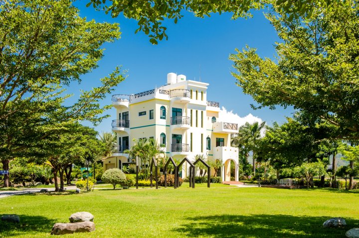 台东仲夏绿茵民宿(Summer Garden Bed and Breakfast)