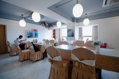 爱丽海景酒店(海口骑楼老街店)