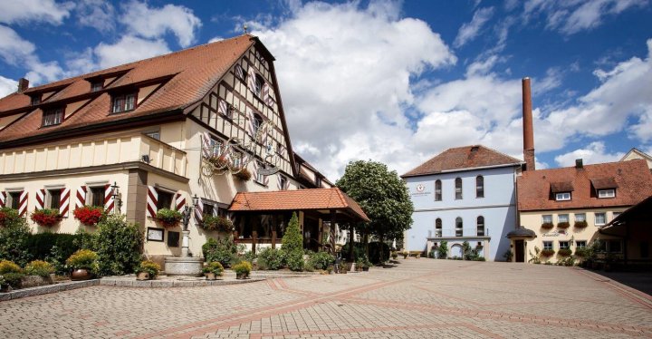 布劳雷嘎斯霍夫兰德维尔布劳酒店(Hotel Brauereigasthof Landwehr-Bräu)