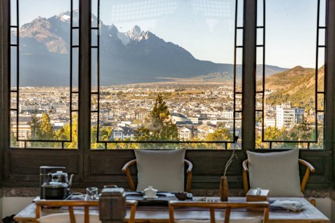 丽江中香界·问云山庄