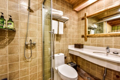 龙泉山绿野山庄