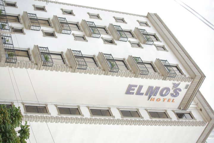 Elmos Hotel