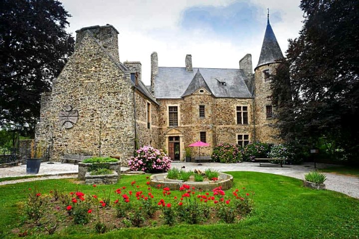 阿涅尔克斯城堡酒店(Chambres Chateau d'Agneaux)