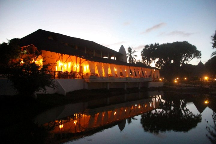 天使湾度假酒店(Angel's Bay Resort)