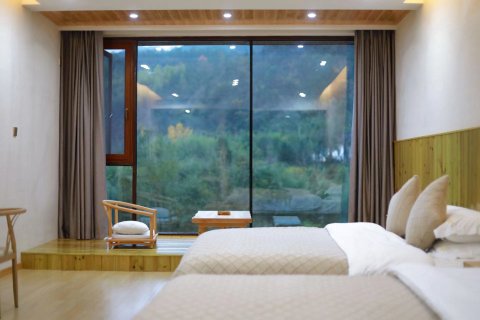 溪畔山舍.山景治愈.美食溯溪度假民宿