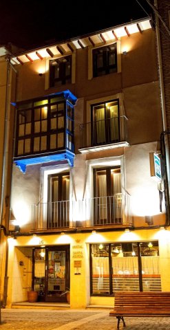 阿格达圣诞老人旅馆(Hostal Santa Agueda)
