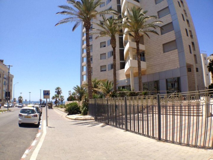 艾伦戴斯瑞欧公寓酒店 - 巴特亚姆(ArendaIzrail Apartments - Bat Yam)