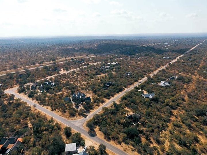 Giraffe Lodge