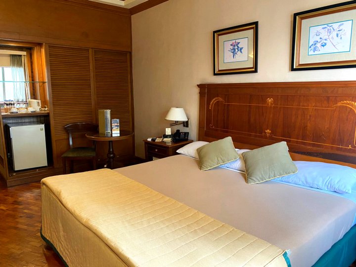 马尼拉贺拉达套房酒店（多用途酒店）(Herald Suites Hotel Manila (Multiple-Use Hotel))