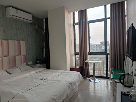 襄阳叁加陆快捷商务酒店