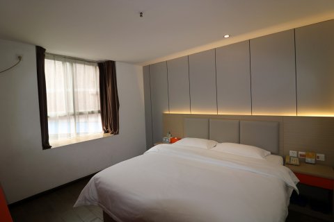 阳光99酒店(贵港客世界唐人街店)