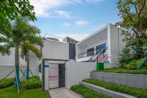 诚赢旅游度假别墅汕尾金町湾店(天海街1号分店)