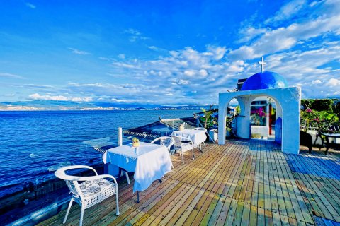 大理朋临居海景度假酒店(洱海生态廊道三圣岛店)