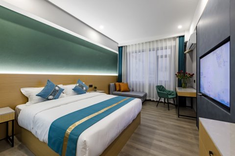 天佑酒店(德宏芒市机场店)