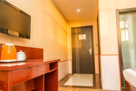 华驿精选酒店(连云港东海奔牛广场)