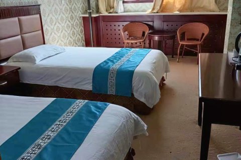 阿图什启东商务宾馆