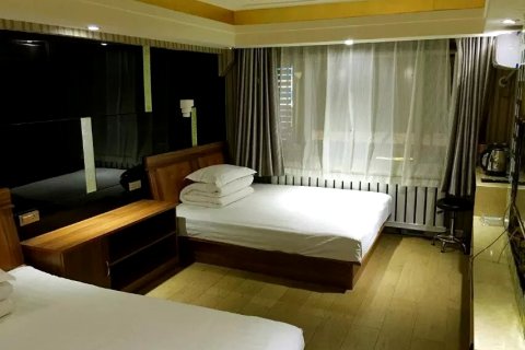 宁安东京城米兰时尚宾馆