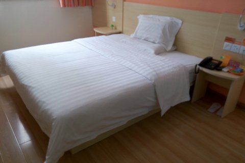 华诚酒店(临沂临沭县店)