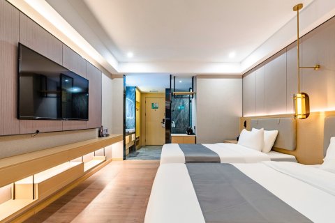 蔚徕酒店(荆州第一人民医院大赛巷美食街店)