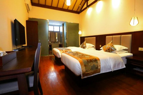 凤庆蒲宁寓庭院客栈