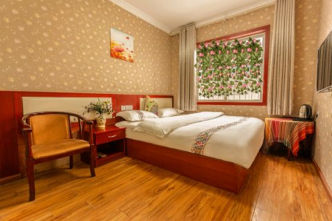 康定登巴客栈1号店