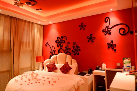 福泉巴蒂拉主题酒店