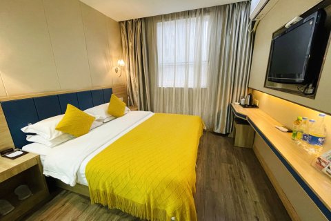 济源尚寝华谊酒店