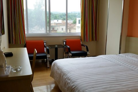 柒天酒店(渭源店)