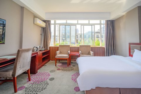 岳池嘉洲大酒店