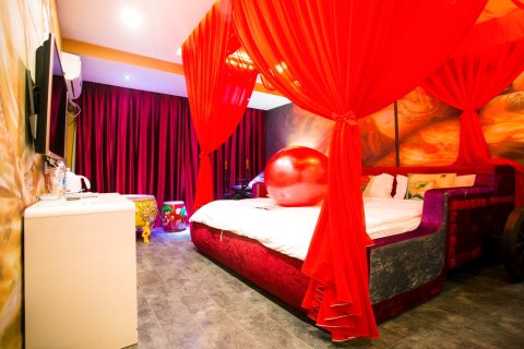 泰兴V爱主题宾馆