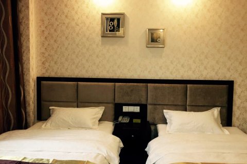 荥经鑫泰商务酒店