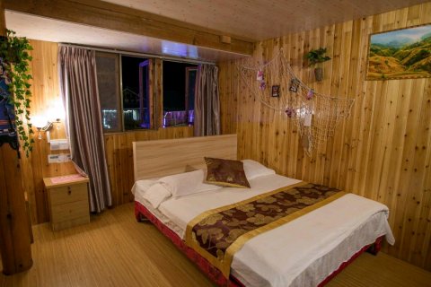 龙脊梯田目晨佳舍