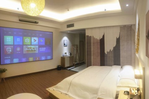 铂睿酒店(化州火车站店)