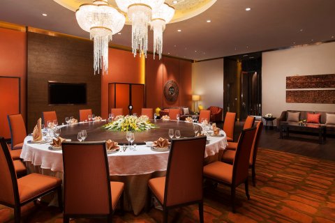 拉萨香格里拉大酒店