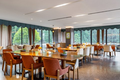 咸丰坪坝营森林酒店