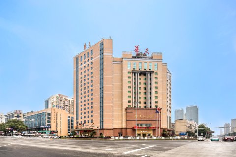 益阳华天大酒店