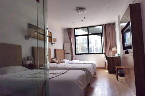 遂川七彩好景酒店