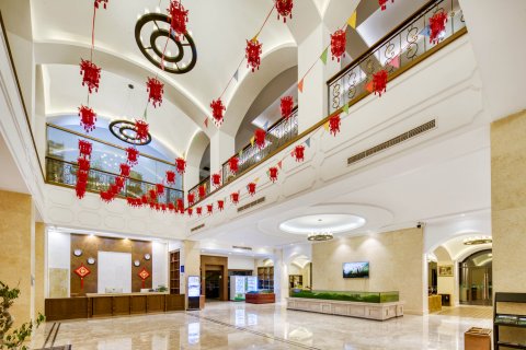 天鹅堡养生度假酒店